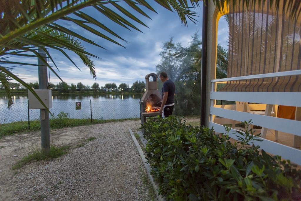 Village Lake Placid Silvi Marina Rum bild